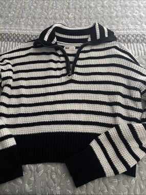 SO Black and White Striped Half-Zip Collared Sweater Cropped Sz XL Juniors